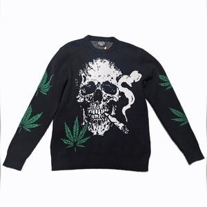 GSTR NWT Men’s Medium Crew Neck Black Skull Sweater with Green Leaf Design